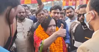 আচরণবিধি লঙ্ঘন করায় জরিমানা, ম্যাজিস্ট্রেটকে বুড়ো আঙুল দেখালেন রুমিন ফারহানা